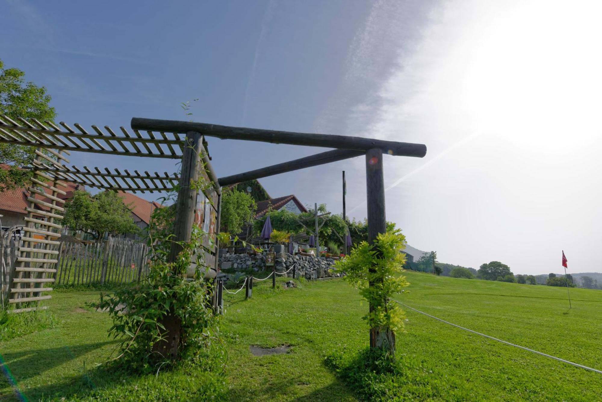 Cabane Dans Les Arbres / Swin-Golf De Cremin Exterior foto